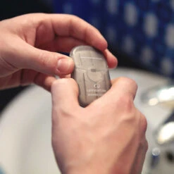 LifeVenture Shaving Leaves - 50 Pack -Mountaineering Equipment Store LifeVenture Shaving Leaves 02