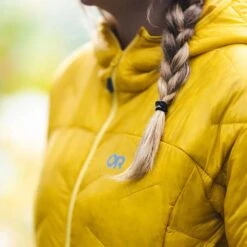 Outdoor Research SuperStrand LT Womens Hooded Jacket 13 Outdoor Research SuperStrand LT Womens Hooded Jacket -Mountaineering Equipment Store OutdoorResearchSuperStrandLTWomensHoodedJacket Larch 02 604412